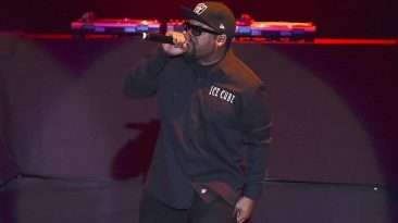 Ice Cube Shuts Fresno Down With Old School Performance